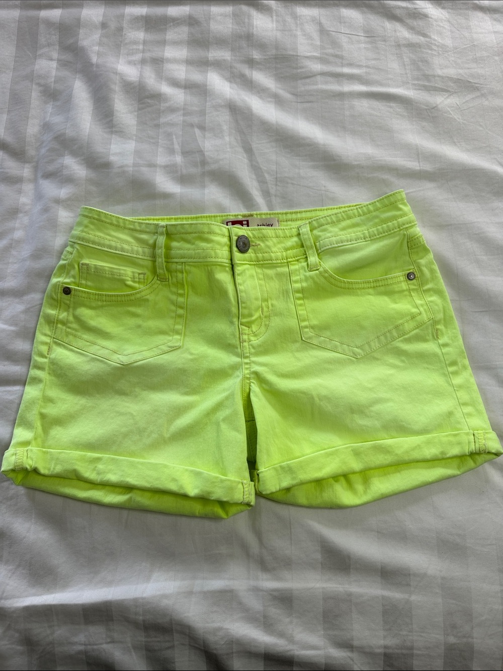 lei Neon Lime Roll‑Cuff Denim Shorts